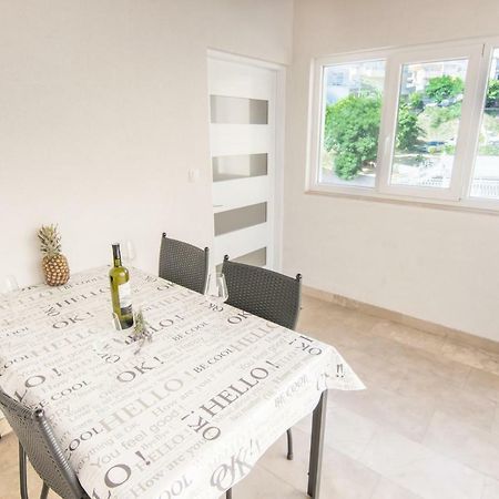 Apartment Holiday Makarska Exterior foto